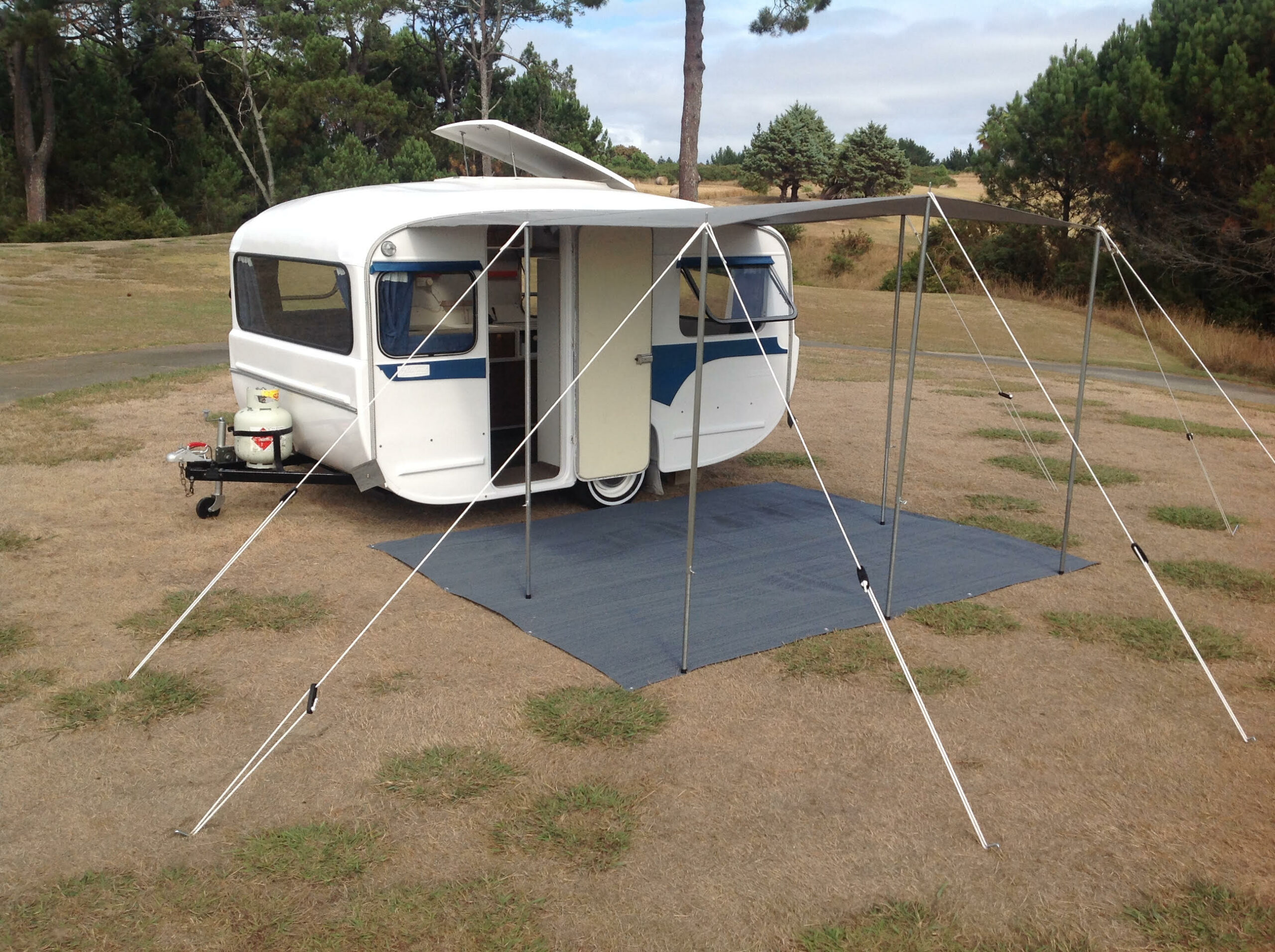 Continental Mesh Awning Carpet - 4.5m x 2.5m