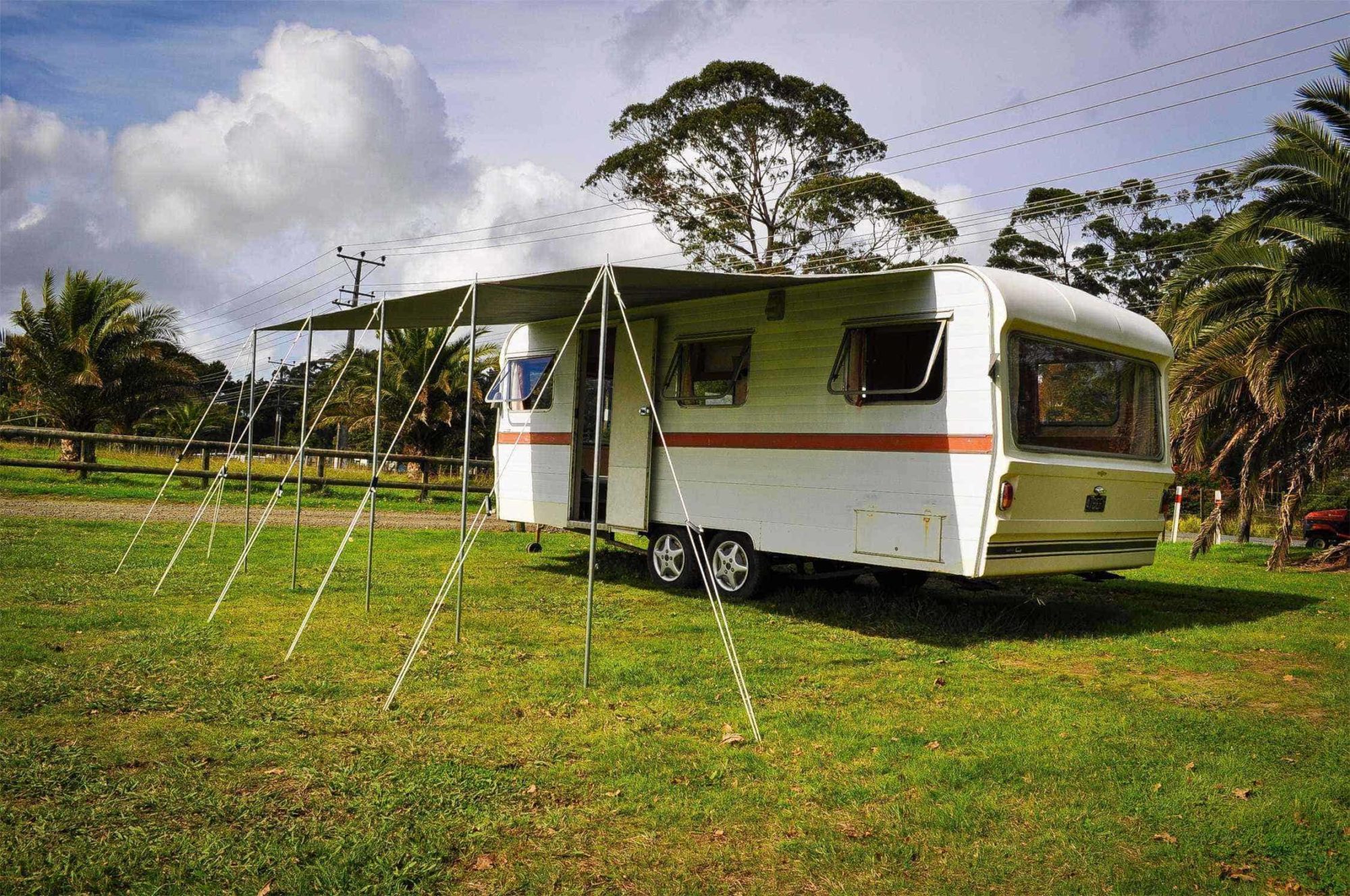 A quality, value shade awning for many vehicles incl caravans by intenze.co.nz