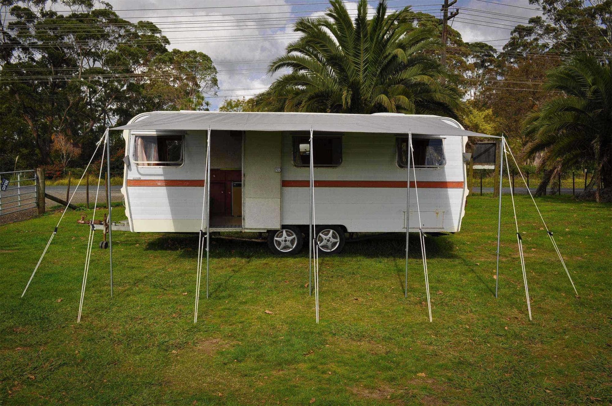 A quality, value shade awning for many vehicles incl caravans by intenze.co.nz
